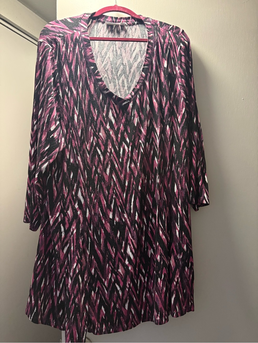 Avenue Pink & Black Patterned V-Neck Tunic